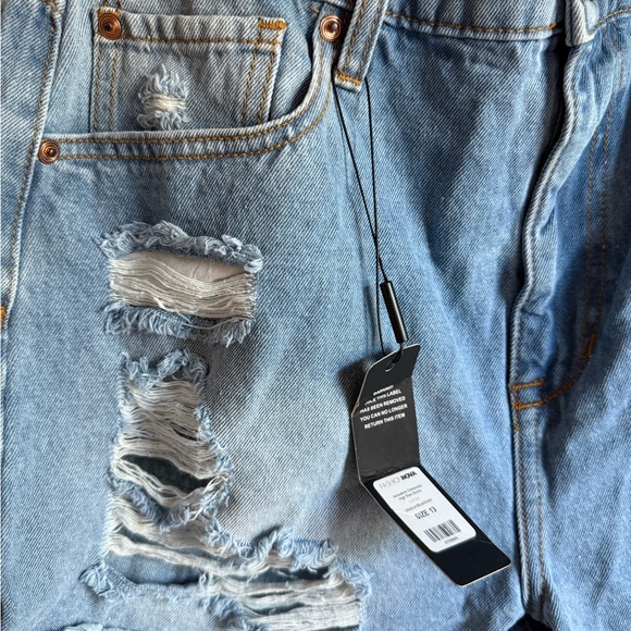 🛍️Denim Shorts - Picture 4 of 5